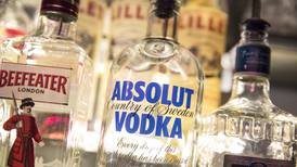 La nueva campaña de Absolut Vodka en la que sus empleados no tienen 'nada que ocultar'