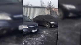 El oscuro motivo por el que la nieve se 'pintó' de negro en Rusia