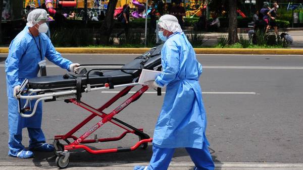 COVID va a la baja en México... pero muertes no cesan: reportan 811 nuevos decesos y 11,603 casos adicionales