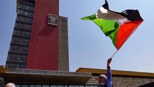 FOTOS: Estudiantes de la UNAM arman plantón en Rectoría contra la guerra en Gaza