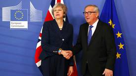 May busca posibles avances en el Brexit en Bruselas

