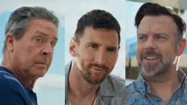¡Épica aparición de Lionel Messi con Ted Lasso y Dan Marino en comercial del Super Bowl LVIII! (VIDEO)