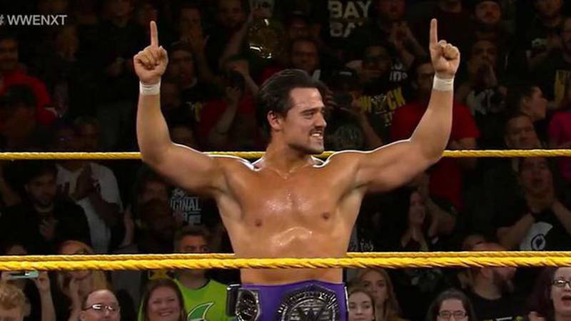 ¡Ángel Garza! Él es el nuevo campeón mexicano de WWE
