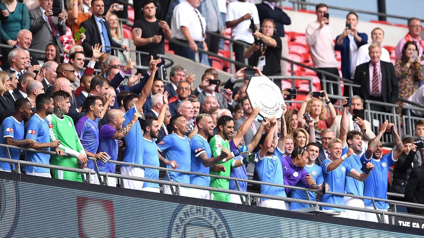Guardiola le gana el primer duelo a Klopp y Manchester City se lleva la Community Shield