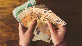 Gobierno de AMLO coloca deuda por 2,500 millones de euros