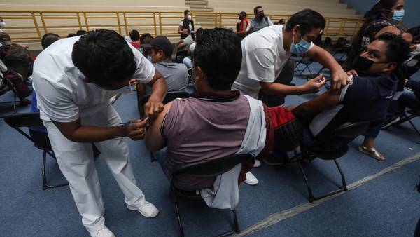 México aplica 157,442 nuevas dosis de vacunas COVID; van 156 millones