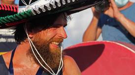‘Forrest Gump’ alemán cumple misión en México: corre desde Tijuana hasta Cancún