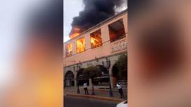 (Video) Restaurante Enrique se quema: Incendio consume área de juegos