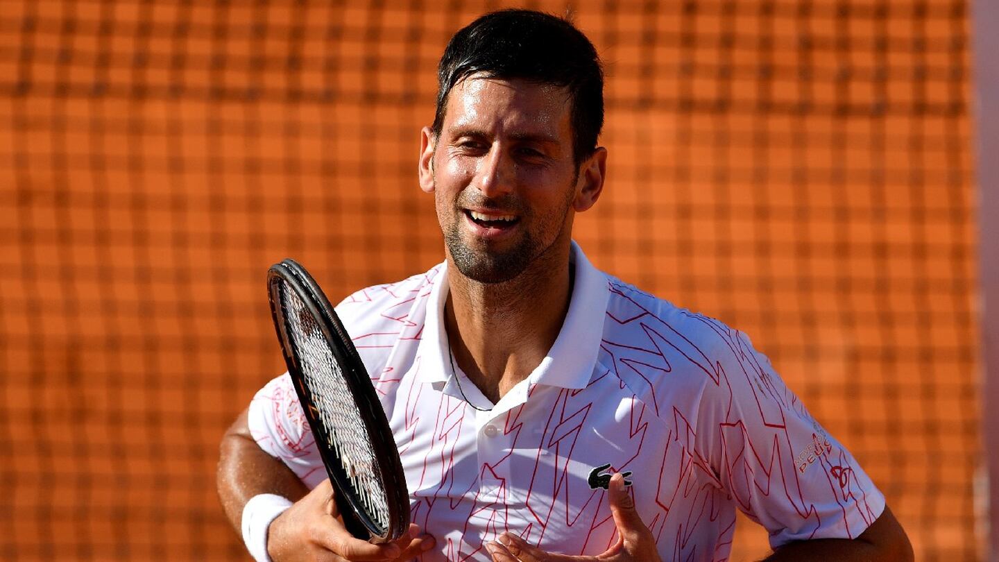 Novak Djokovic, apuntado por positivos de covid-19