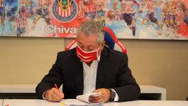'Es el equipo más grande del país', dice Vucetich al ser presentado como DT de Chivas
