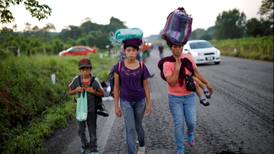 Caravana de migrantes parte hacia Arriaga, Chiapas