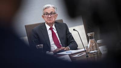 Fed subirá tasas hasta el 5% y provocará una recesión mundial, estiman analistas 