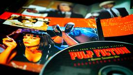 Ojo aquí, fans de ‘Pulp Fiction’: Tarantino subastará siete escenas nunca antes vistas