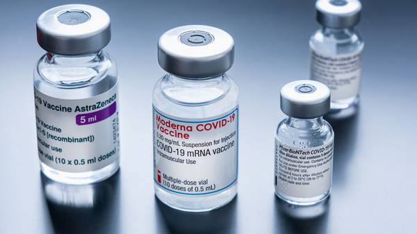 ¿Se pueden mezclar distintas vacunas contra COVID-19? Esto dice la OMS