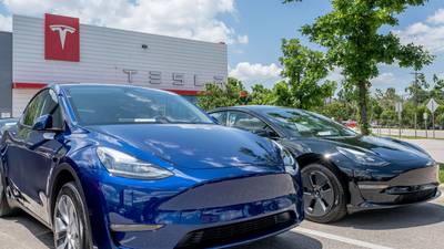¿Tesla en problemas? Elon Musk advierte sobre reducción de precios en sus autos