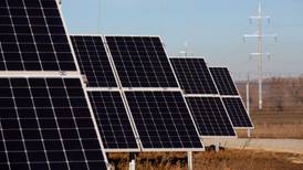 Firmas buscan ampliar tamaño de ‘pequeños solares’ que no necesitan del permiso de la CRE