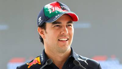 ‘Checo’ sonríe de nuevo tras ‘carrerón’ con Alonso en GP de Brasil: ‘Me divertí mucho’