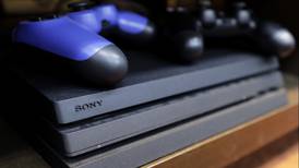Nuevos 'jugadores' en mercado de servicio de videojuegos empuja a Sony a recortar precio del suyo 