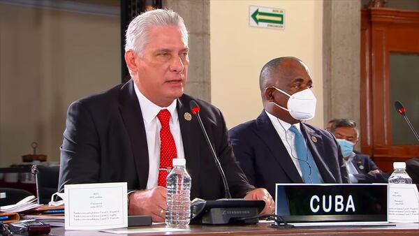 Cuba se envalentona en CELAC: defenderá su estado socialista ante EU