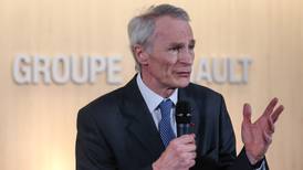Nuevo presidente de Renault analiza cambios en junta directiva