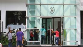 Embajada de EU ofrece empleo con ‘sueldazo’ de 45 mil pesos al mes: Así puedes postularte