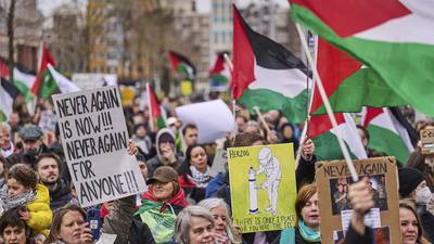 Protestan en Países Bajos por la presencia del presidente israelí en inauguración de un museo
