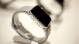 Apple arreglará falla que permite al Watch escuchar a través de app