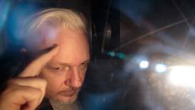 Corte de Reino Unido rechaza apelación a Julian Assange para no ser extraditado a EU