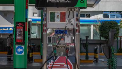 Hacienda mantiene 100% de IEPS para todas las gasolinas