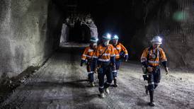 México descarta endurecer reglas para industria minera
