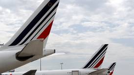 Demoran avión de Air France en Argentina por amenaza de bomba