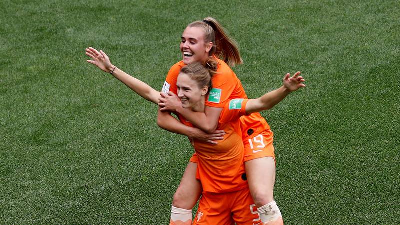 Países Bajos sigue con paso firme en el Mundial de la mano de Miedema