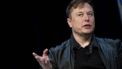 Elon Musk vs ChatGPT: pide ir más despacio con proyectos de inteligencia artificial