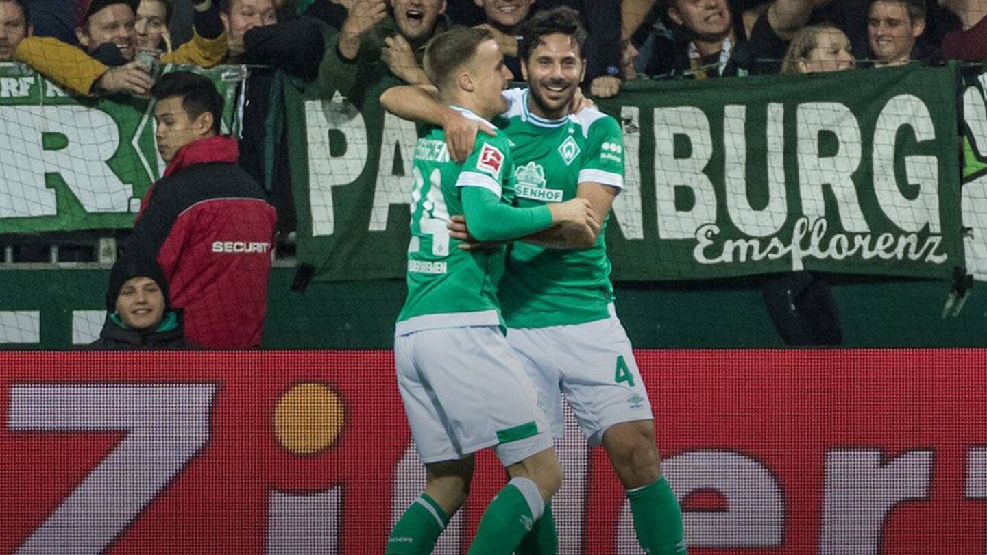 ¡Parece eterno! Claudio Pizarro festeja cumpleaños 40 con asistencia en Werder Bremen