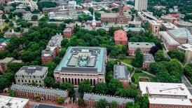 Policía arresta a hombre posiblemente armado en la Universidad de Harvard