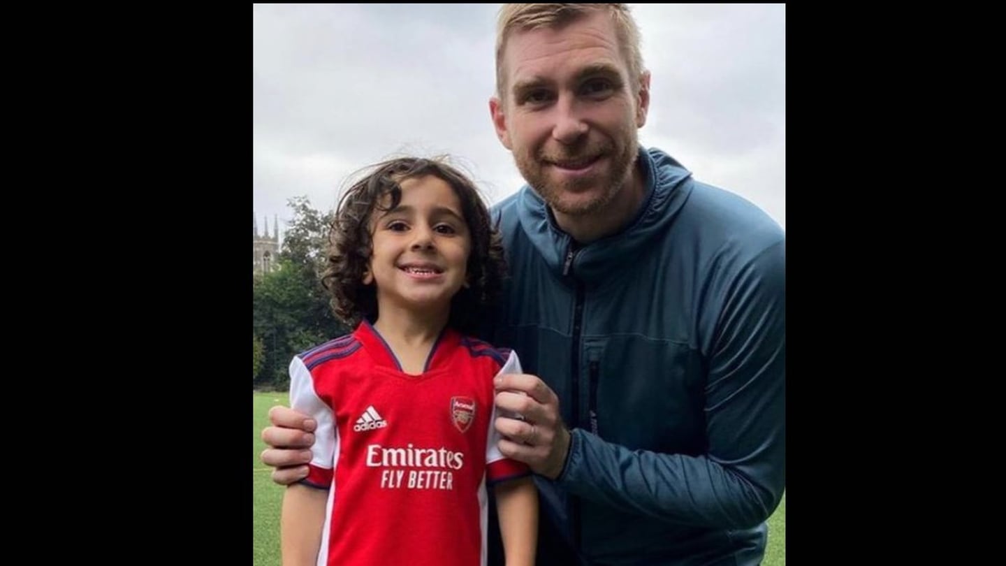 Arsenal ficha a su jugador más joven, un niño de 4 años de preescolar