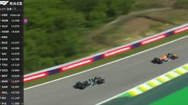 ¡Checo se comió a los Mercedes! Así rebasó a Rusell y Hamilton en Brasil (VIDEO)