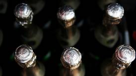 Cae 5.4% flujo de Constellation Brands por menores ventas de vino 