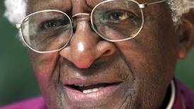 Desmond Tutu, premio Nobel de la Paz y activista contra el apartheid, muere a los 90 años