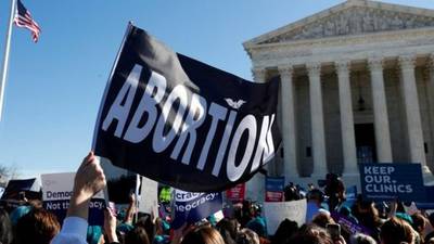 Más de 20 mujeres demandan a Texas por ley que prohíbe el aborto