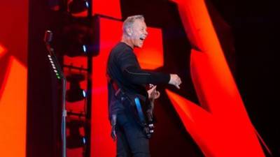 James Hetfield, de Metallica, llamó a la madre que dio a luz en su show en Brasil