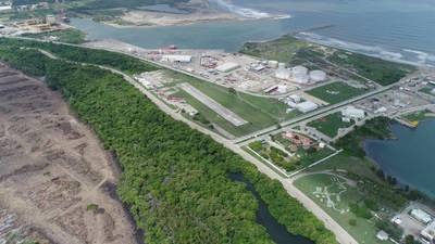Refinería Dos Bocas no tiene permisos de impacto ambiental: denunciantes
