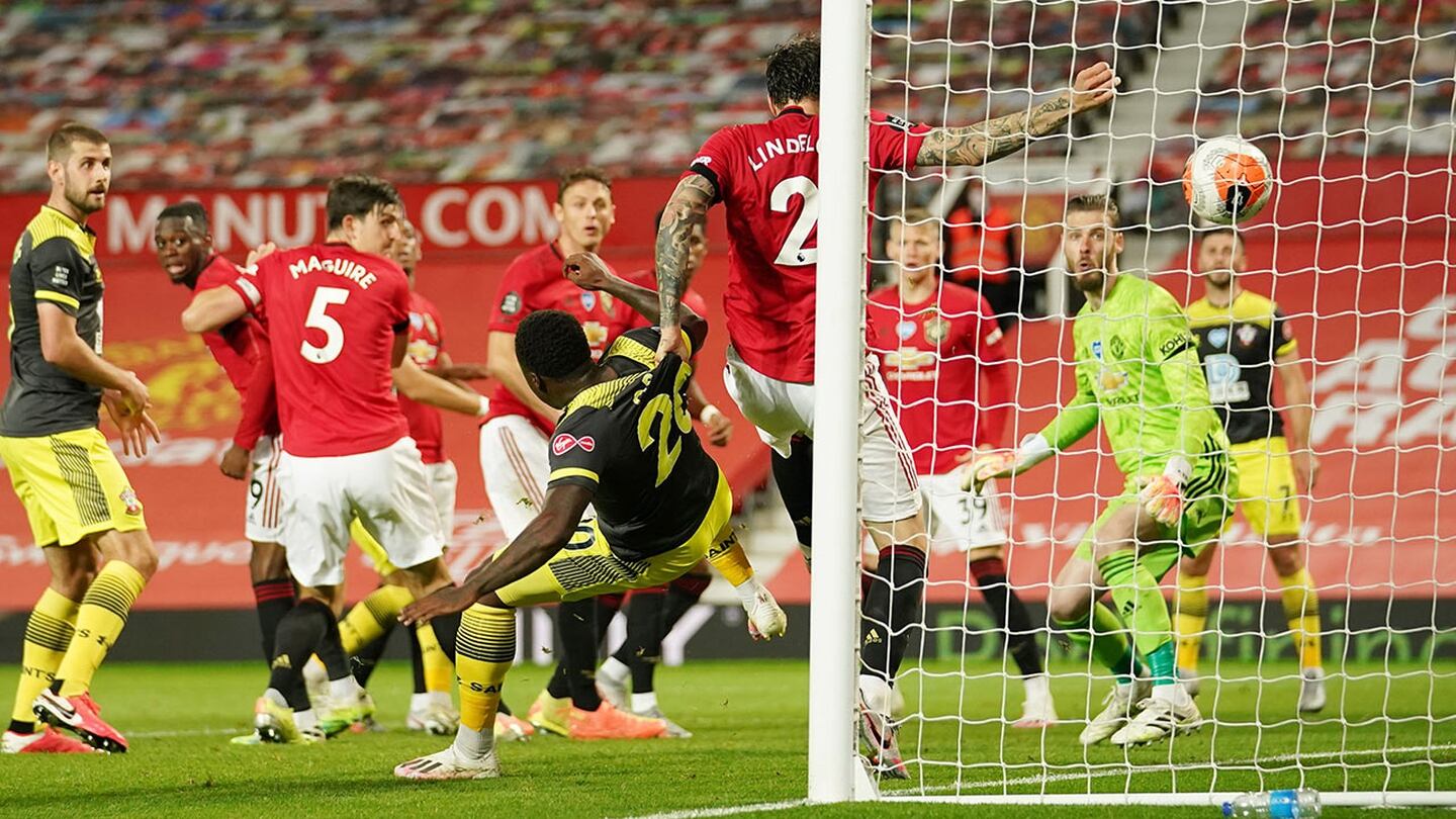 De pesadilla: Manchester United dejó escapar el triunfo al minuto 96