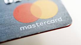 Mastercard ‘bajo la lupa’: autoridades de EU revisan su negocio de tarjetas de débito
