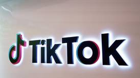 ‘Pongamos a prueba’ los productos que salen en TikTok: Activan función de compras directas en la app