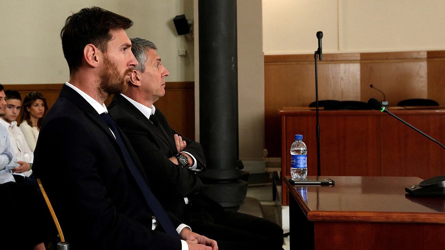 Jorge Messi ya viaja desde Argentina con rumbo a Barcelona
