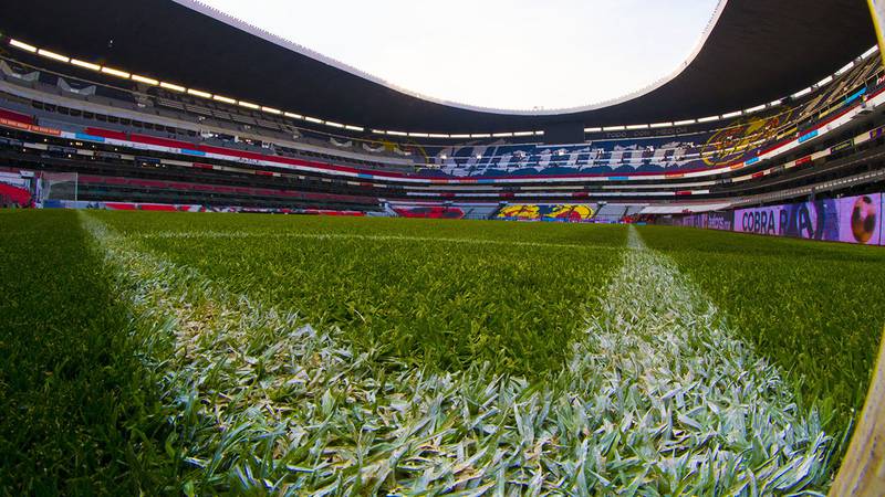El Estadio Azteca se despide de su pasto híbrido