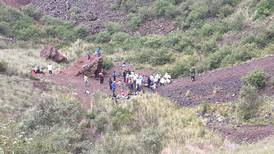 Seis personas caen al cráter del volcán Xitle de la CDMX; fallece una
