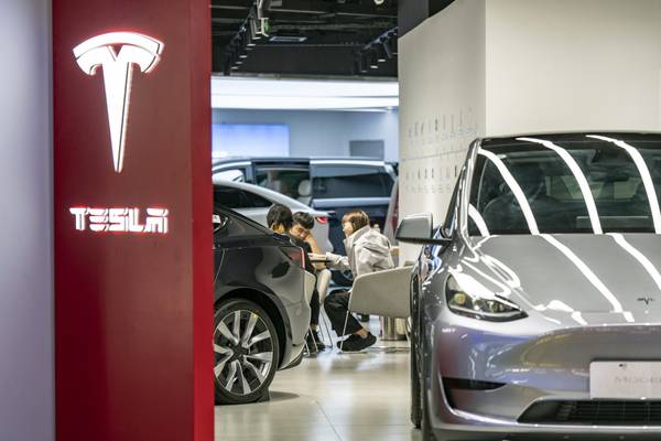 Retraso de Tesla traerá a inversionistas costos financieros altos