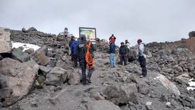 Mueren cuatro alpinistas tras caer del Pico de Orizaba